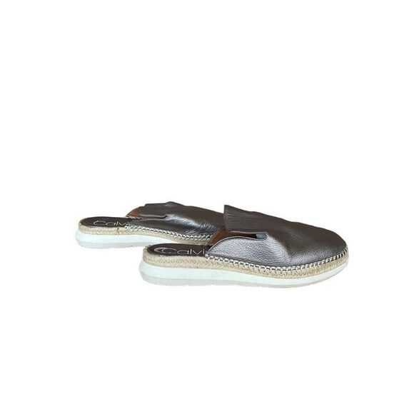 Calvin Klein Womens Silver Metallic Leather Verie Slip On Flat Mules Size 8 - Picture 4 of 9